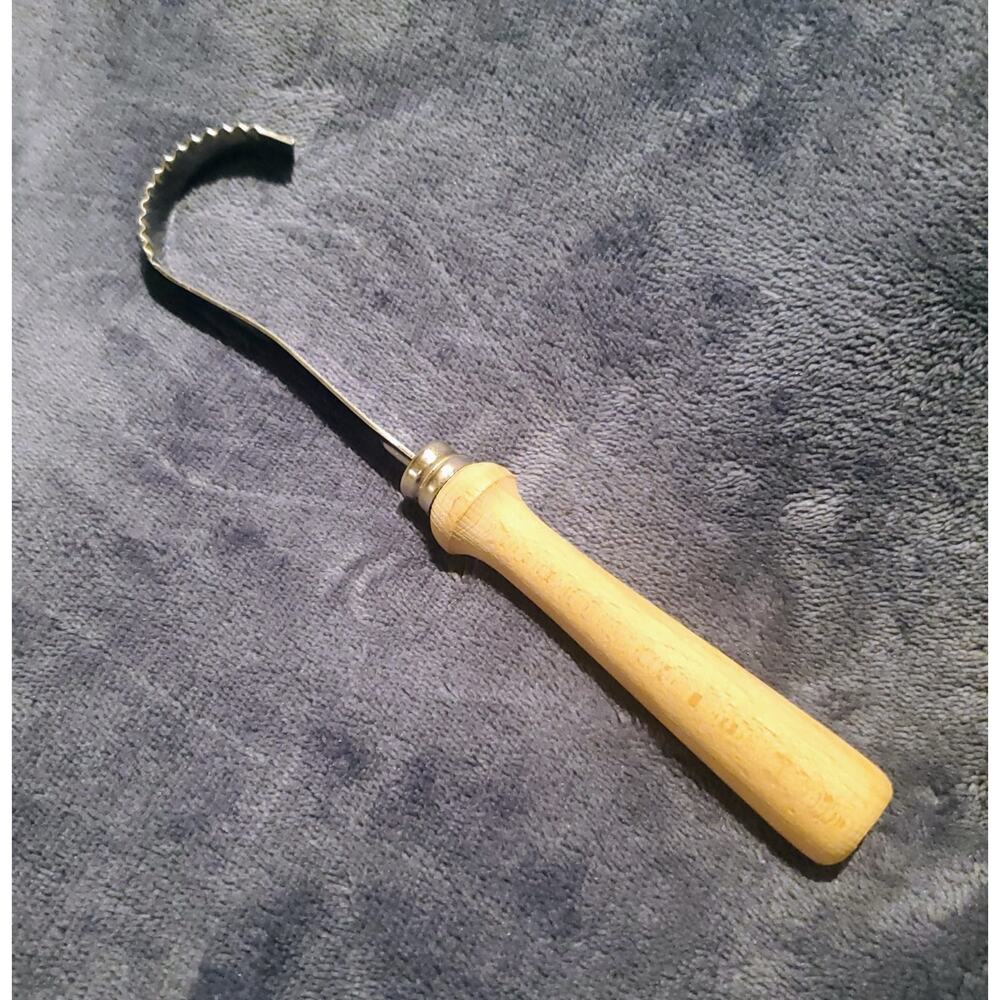 Hoan Curved Chocolate & Butter Curler Knife Kitchen Utensil Tool 6.5” Japan Vtg